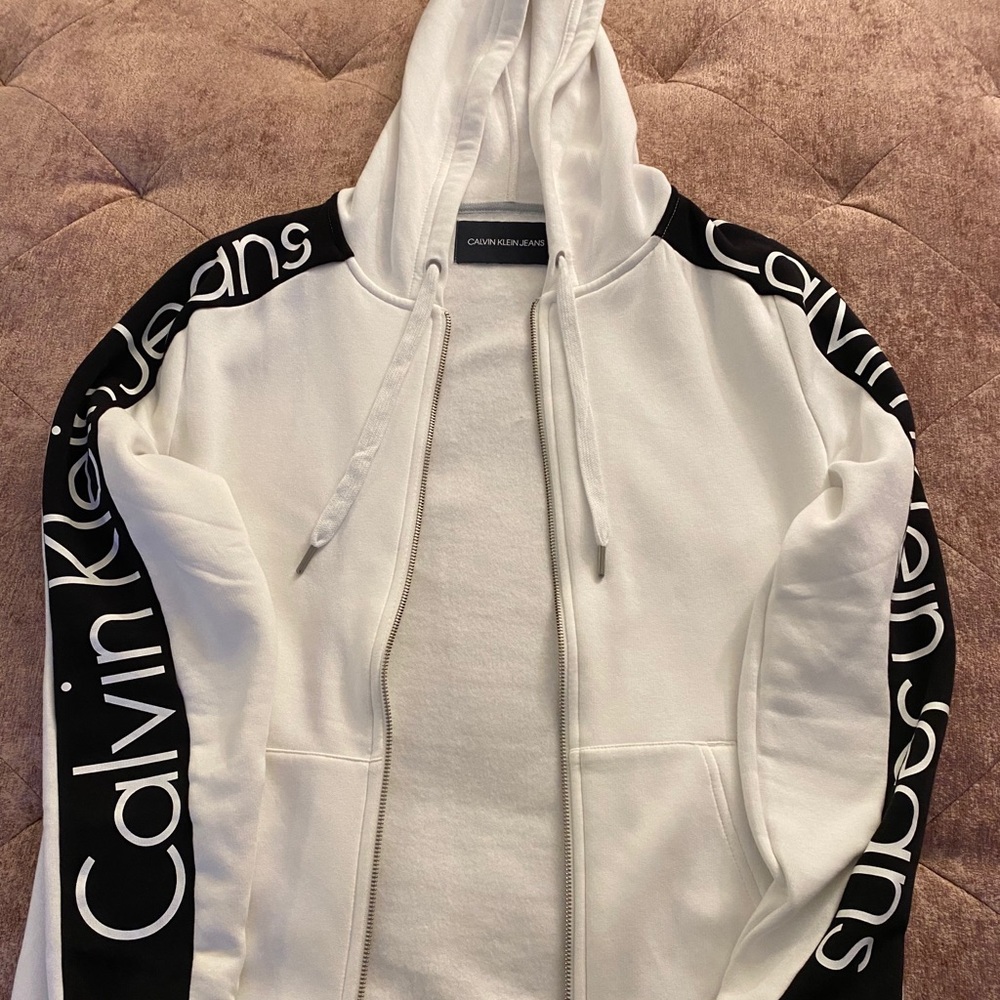 Men’s Calvin Klein Sweater